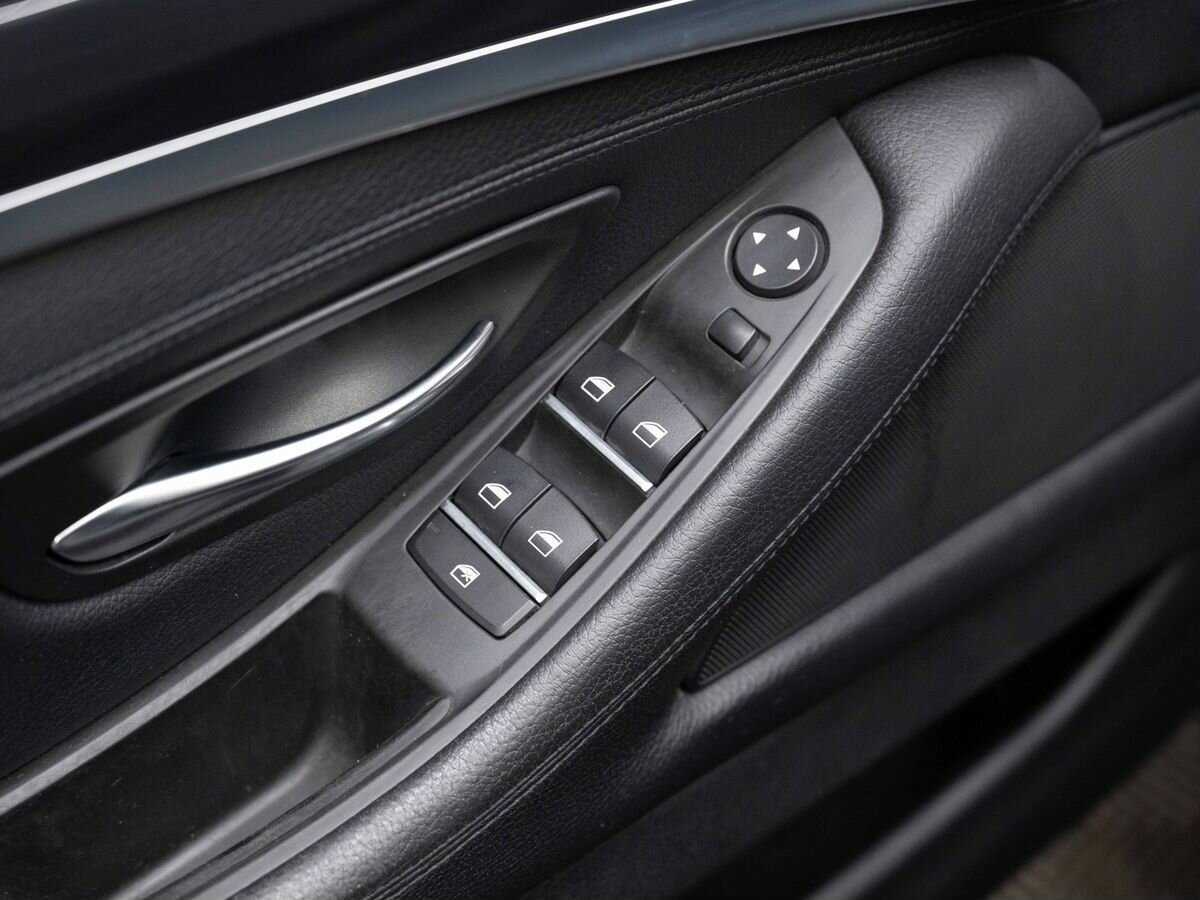 BMW 5 серии с пробегом — 2012 год. Фото: #21