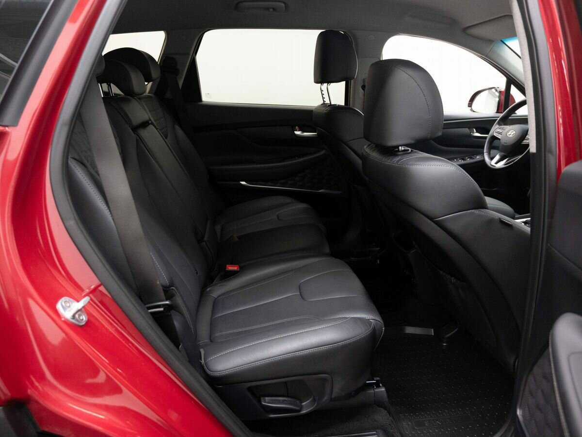 Hyundai Santa Fe с пробегом — 2019 год. Фото: #9
