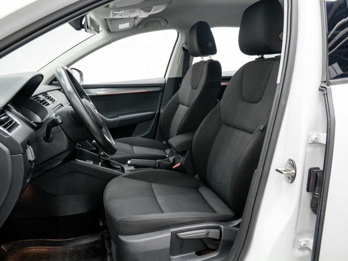 Skoda Octavia с пробегом — 2018 год. Фото: #11