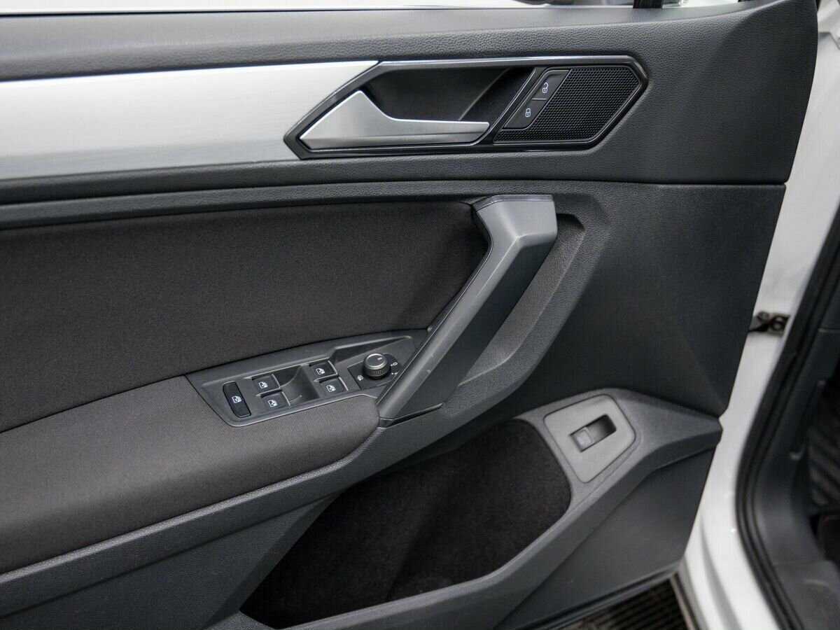 Volkswagen Tiguan с пробегом — 2018 год. Фото: #17