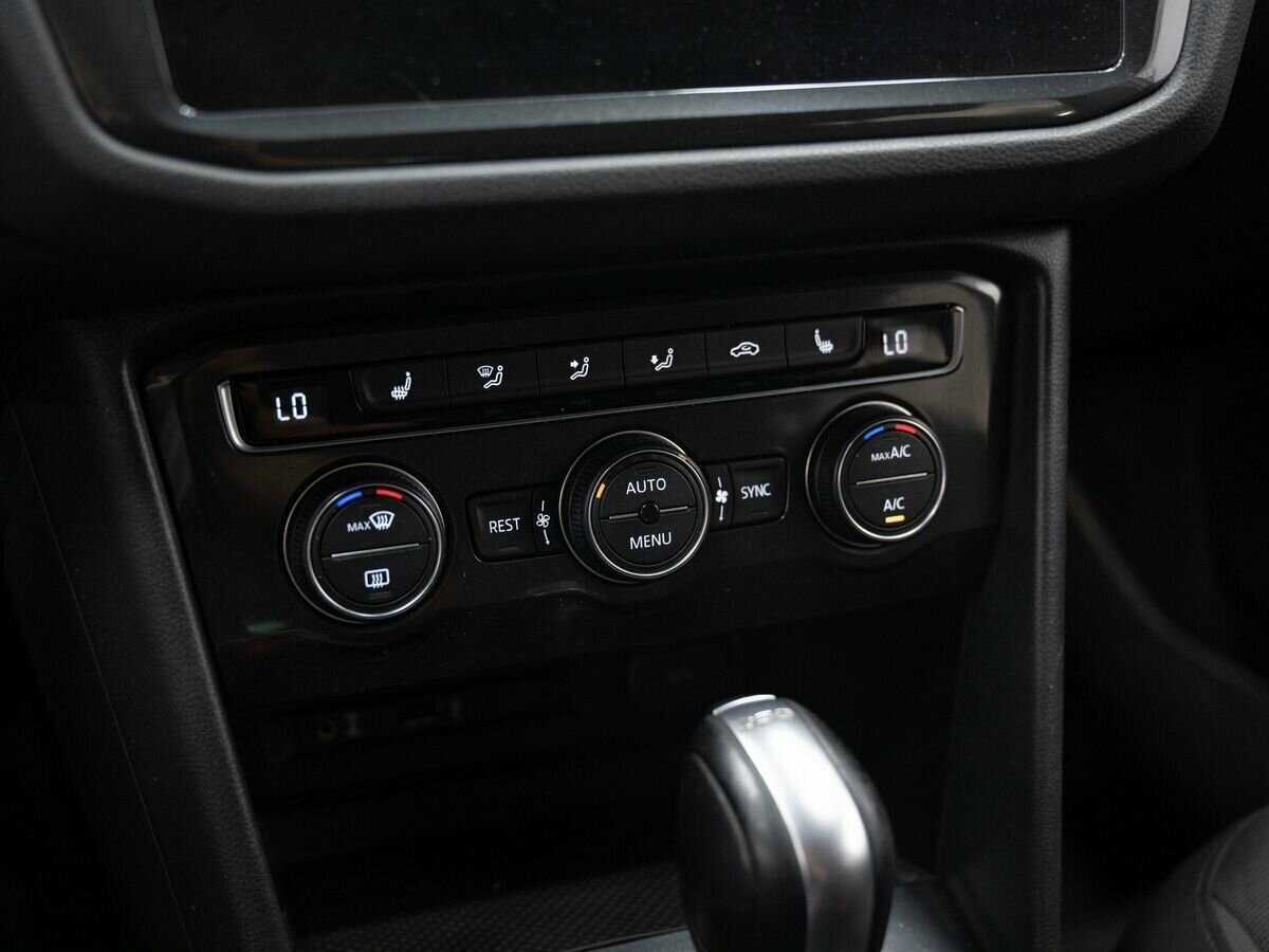 Volkswagen Tiguan с пробегом — 2018 год. Фото: #21