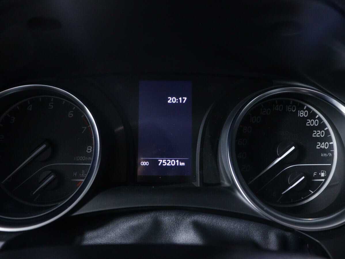 Toyota Camry с пробегом — 2020 год. Фото: #10