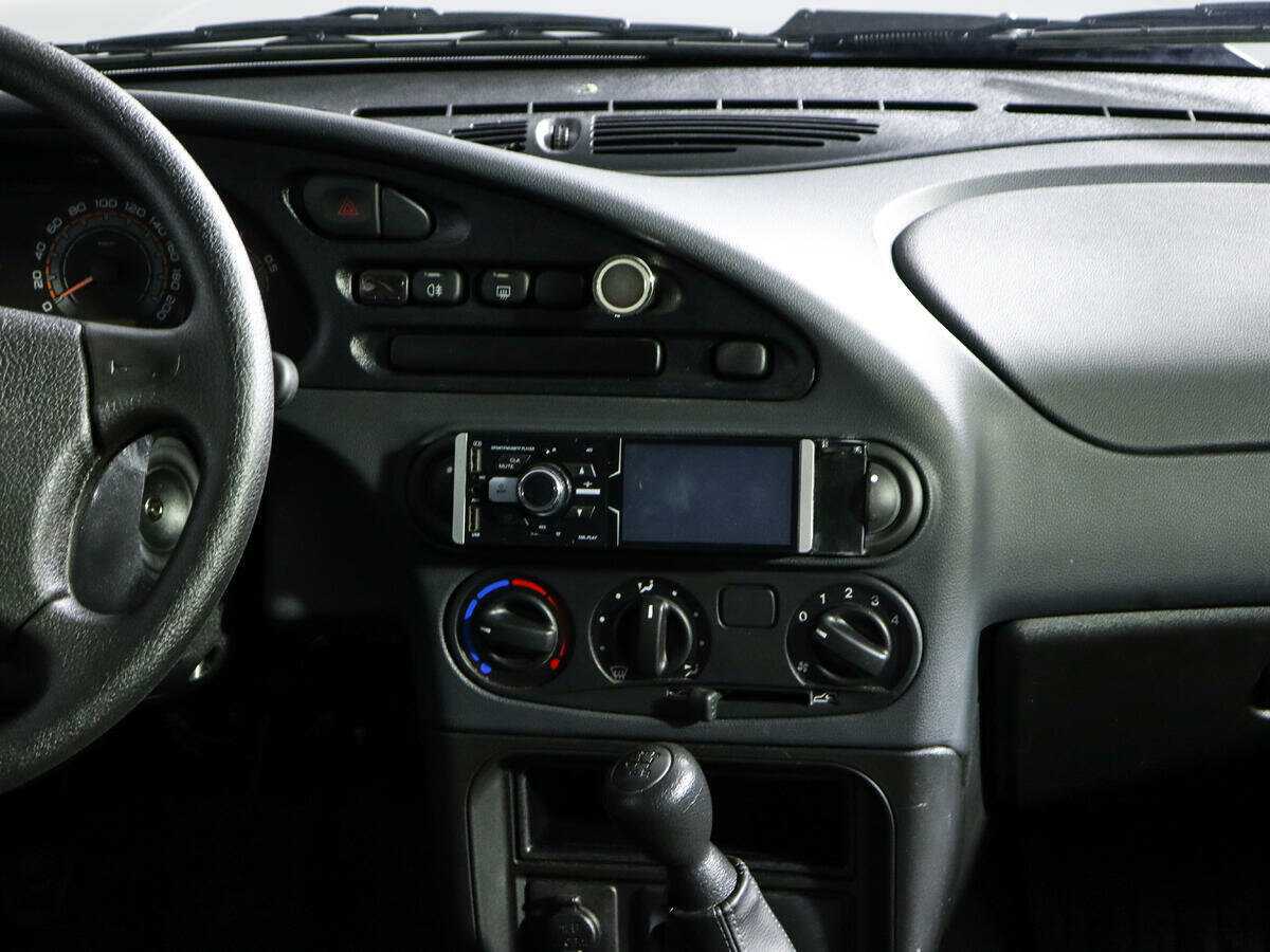 Lada (ВАЗ) Niva с пробегом — 2023 год. Фото: #11