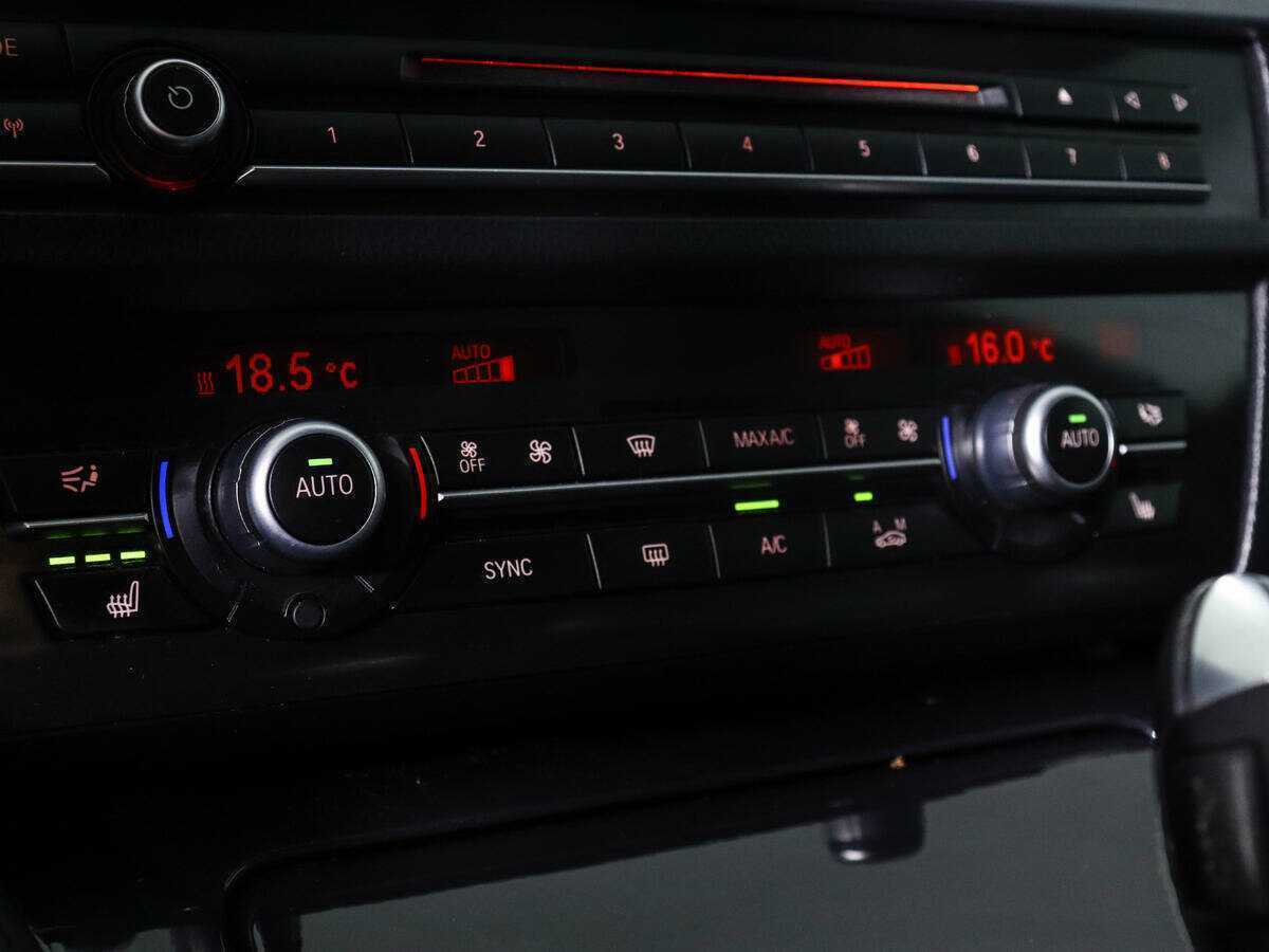 BMW 5 серии с пробегом — 2014 год. Фото: #14