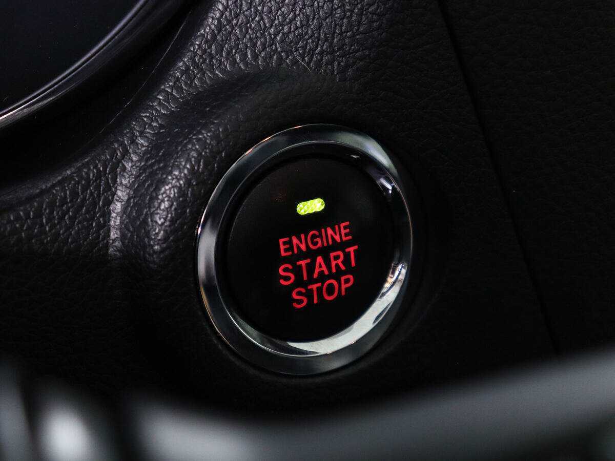 Subaru Outback с пробегом — 2015 год. Фото: #16