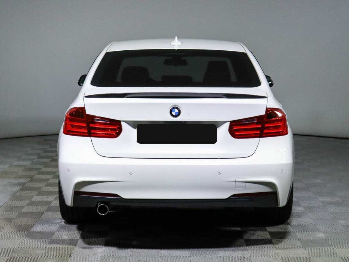 BMW 3 серии с пробегом — 2015 год. Фото: #5