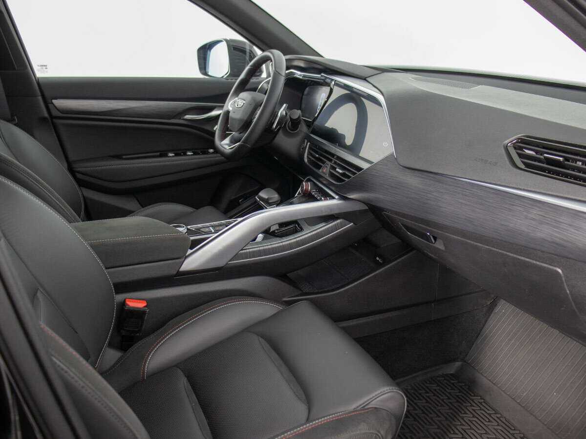 Geely Tugella с пробегом — 2022 год. Фото: #8