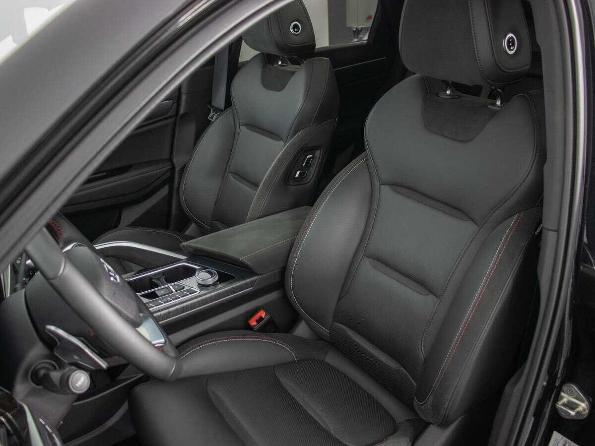 Geely Tugella с пробегом — 2022 год. Фото: #11