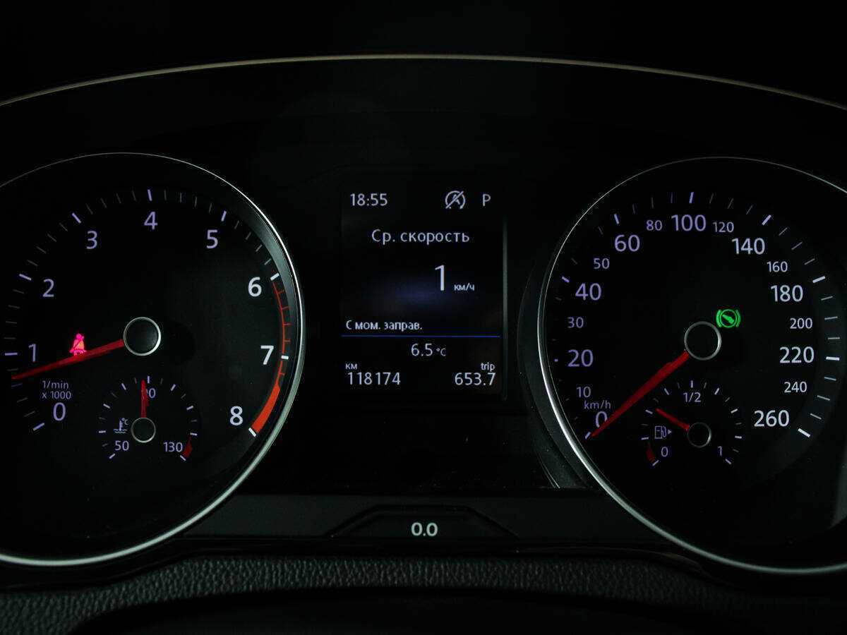 Volkswagen Passat с пробегом — 2018 год. Фото: #10