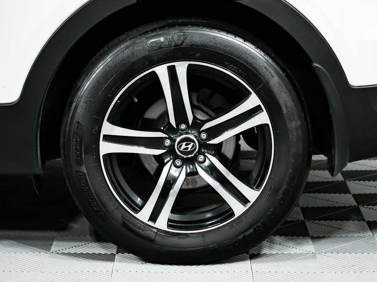Hyundai Santa Fe с пробегом — 2016 год. Фото: #12