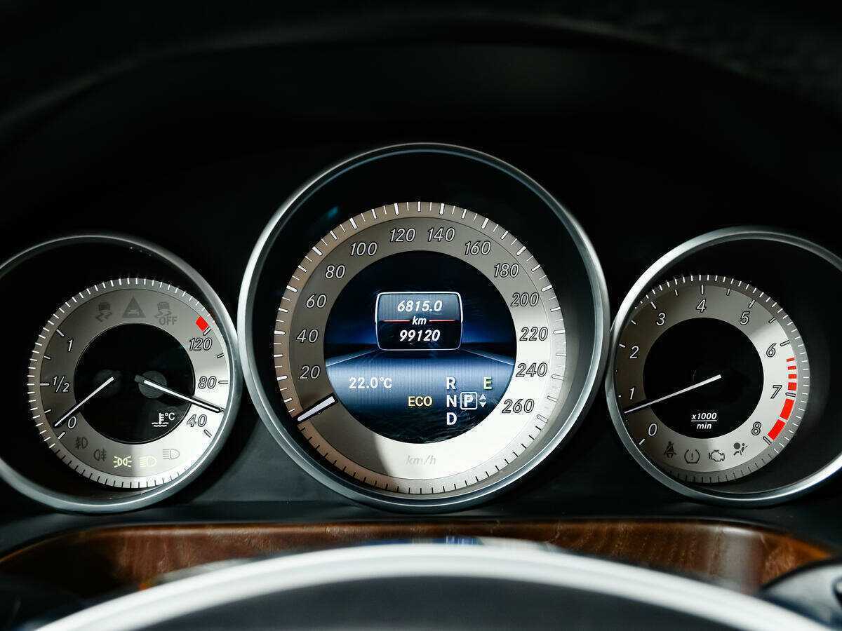 Mercedes-Benz E-Класс с пробегом — 2013 год. Фото: #7