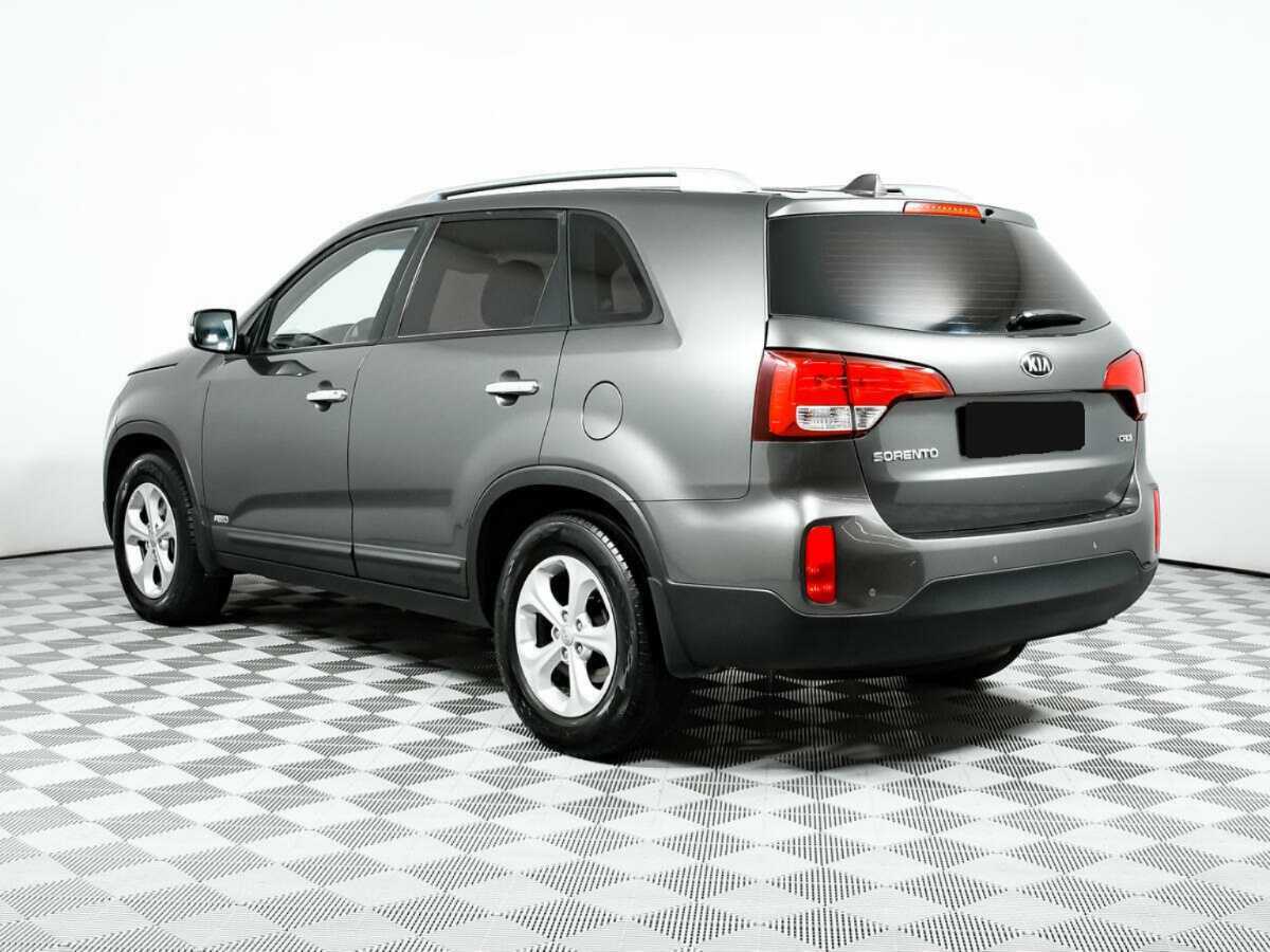 Kia Sorento с пробегом — 2014 год. Фото: #5