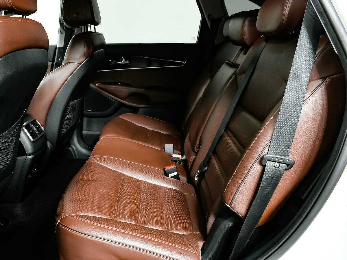 Kia Sorento с пробегом — 2016 год. Фото: #9