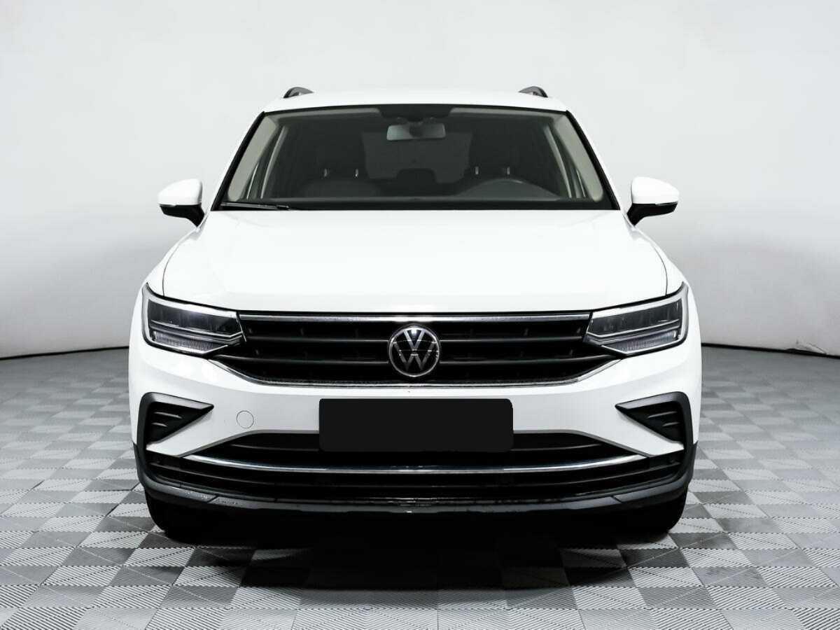 Volkswagen Tiguan с пробегом — 2021 год. Фото: #1