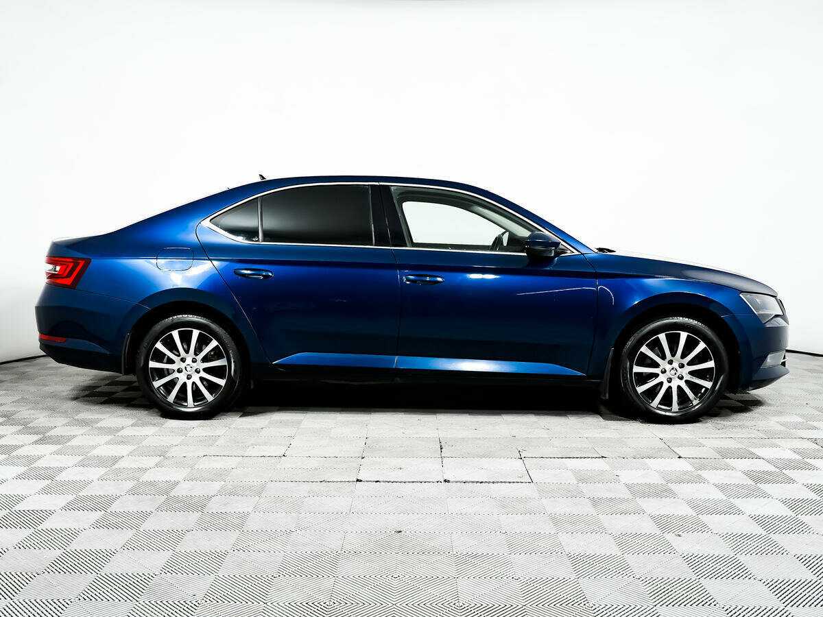 Skoda Superb с пробегом — 2019 год. Фото: #3