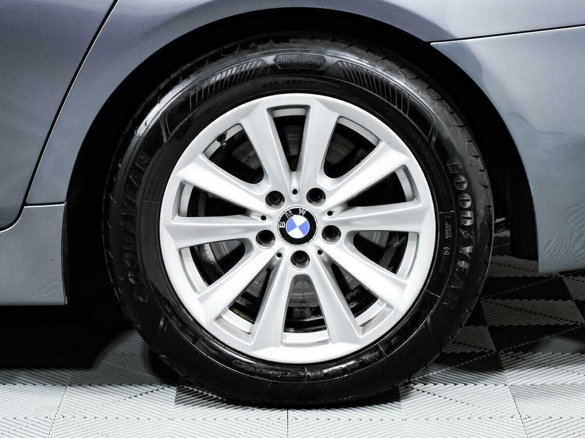 BMW 5 серии с пробегом — 2014 год. Фото: #12