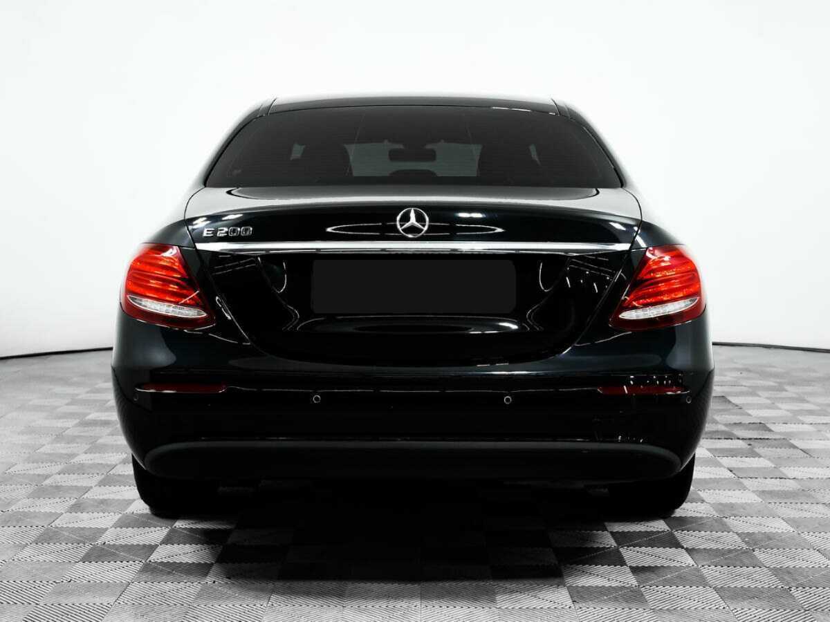 Mercedes-Benz E-Класс с пробегом — 2019 год. Фото: #5