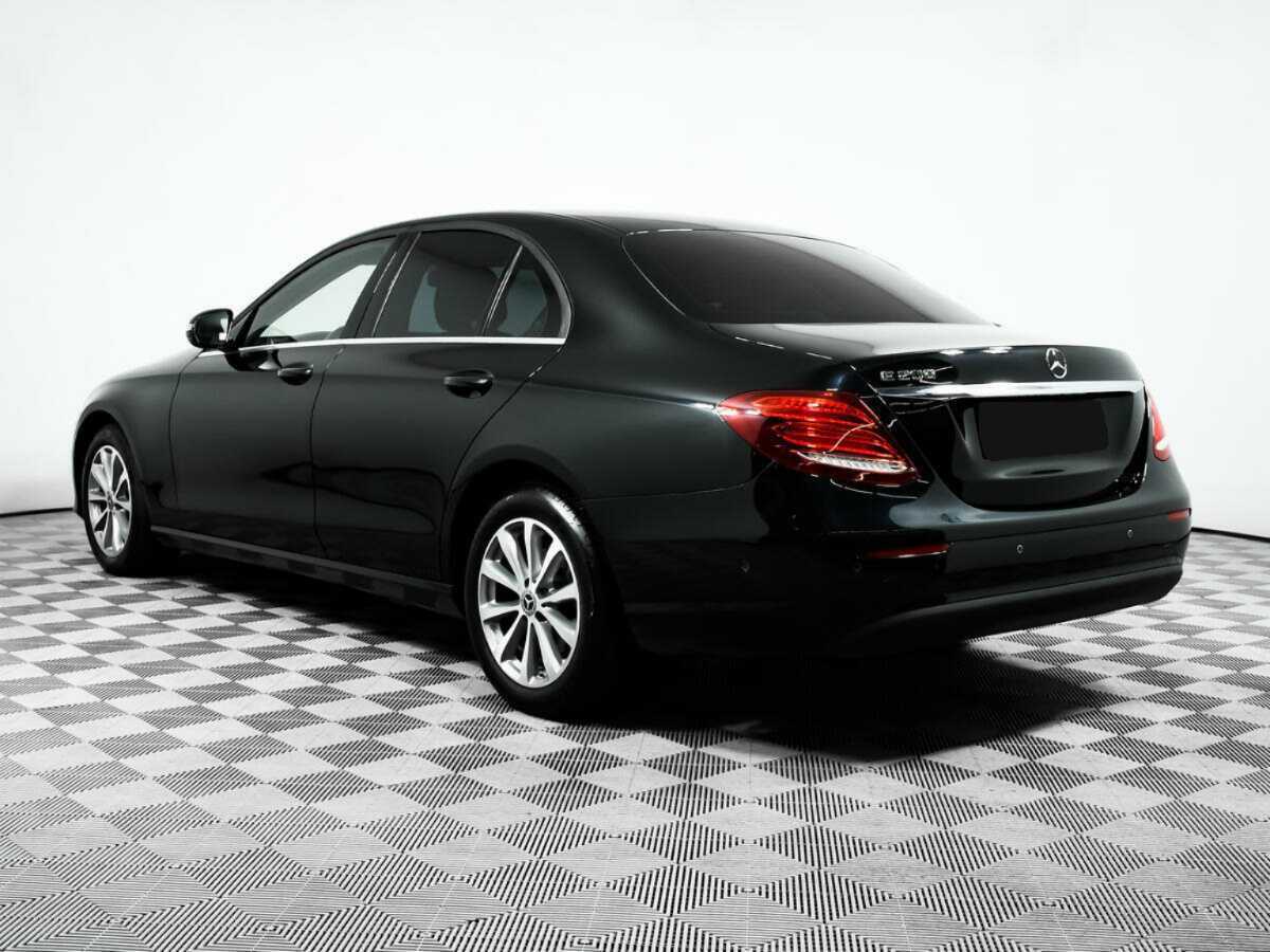 Mercedes-Benz E-Класс с пробегом — 2019 год. Фото: #6
