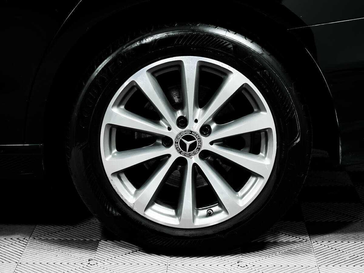 Mercedes-Benz E-Класс с пробегом — 2019 год. Фото: #13