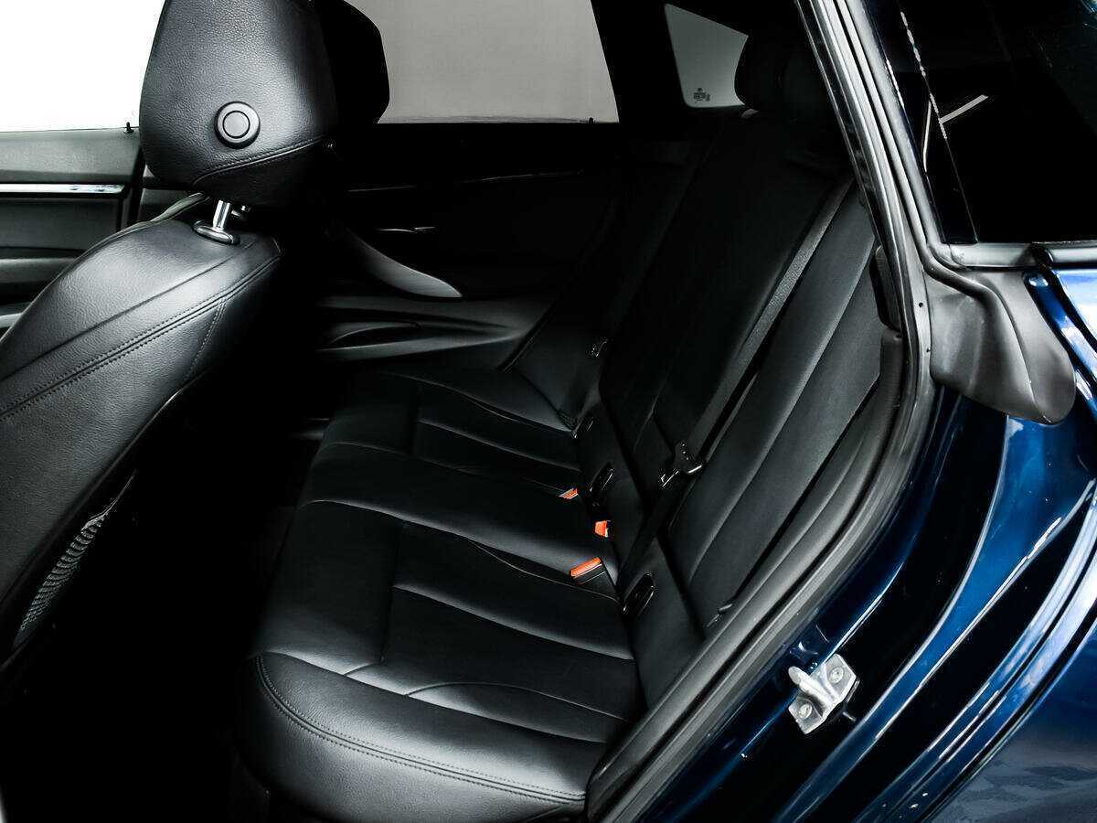 BMW 3 серии с пробегом — 2014 год. Фото: #11