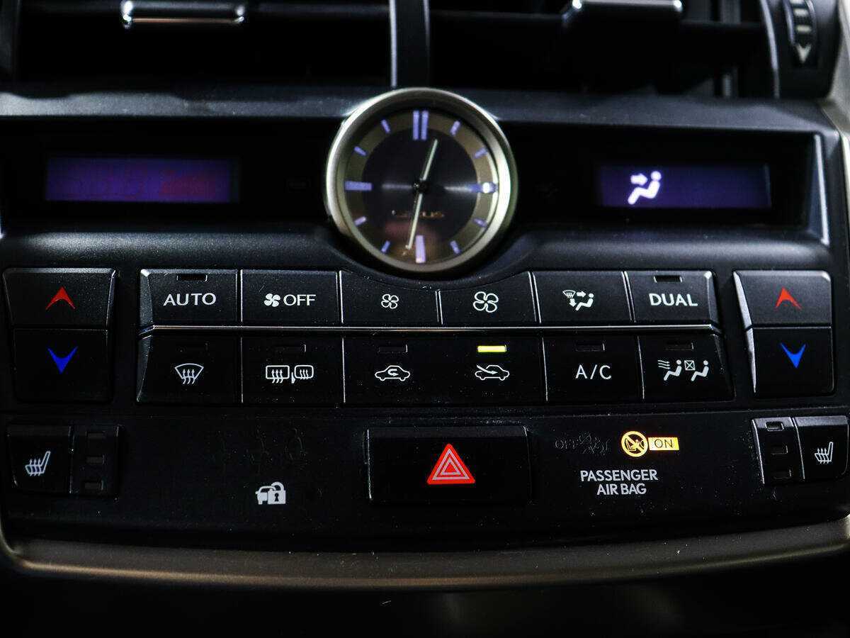 Lexus NX с пробегом — 2015 год. Фото: #13