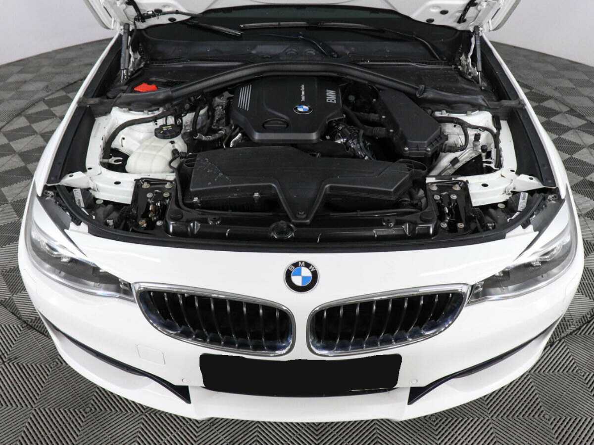 BMW 3 серии с пробегом — 2016 год. Фото: #9