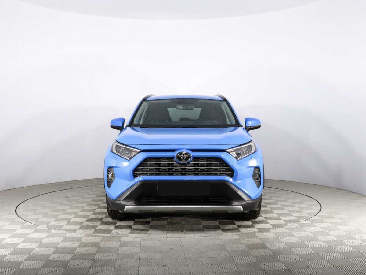 Toyota RAV4 с пробегом — 2021 год. Фото: #1