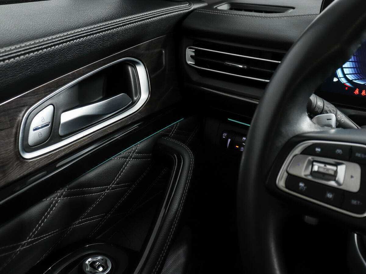 EXEED VX с пробегом — 2022 год. Фото: #18