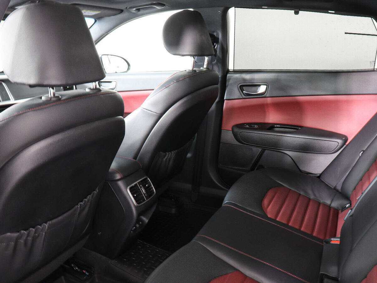Kia Optima с пробегом — 2018 год. Фото: #11