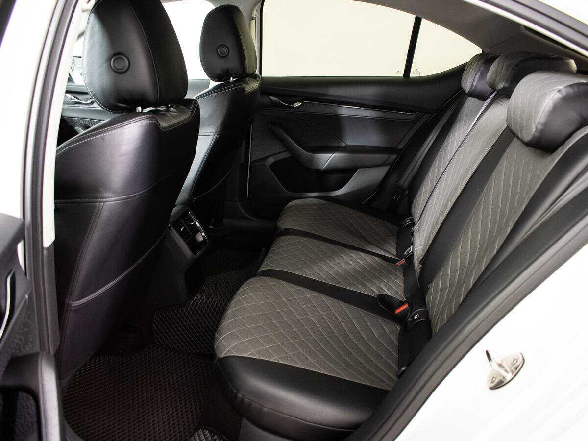 Skoda Octavia с пробегом — 2021 год. Фото: #9