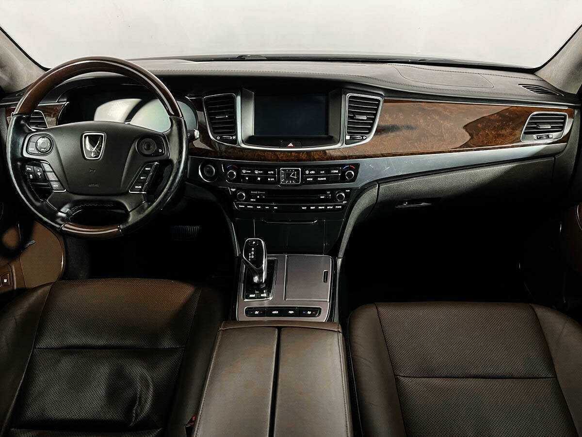 Hyundai Equus с пробегом — 2014 год. Фото: #12