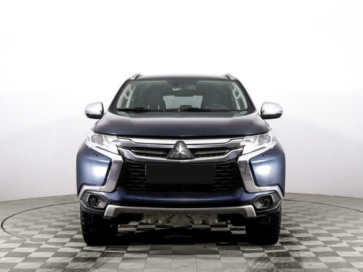 Mitsubishi Pajero Sport с пробегом — 2019 год. Фото: #1