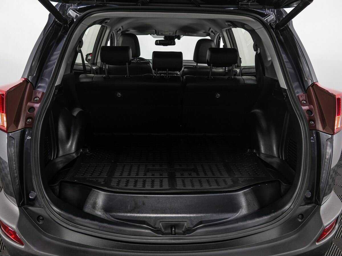 Toyota RAV4 с пробегом — 2013 год. Фото: #24