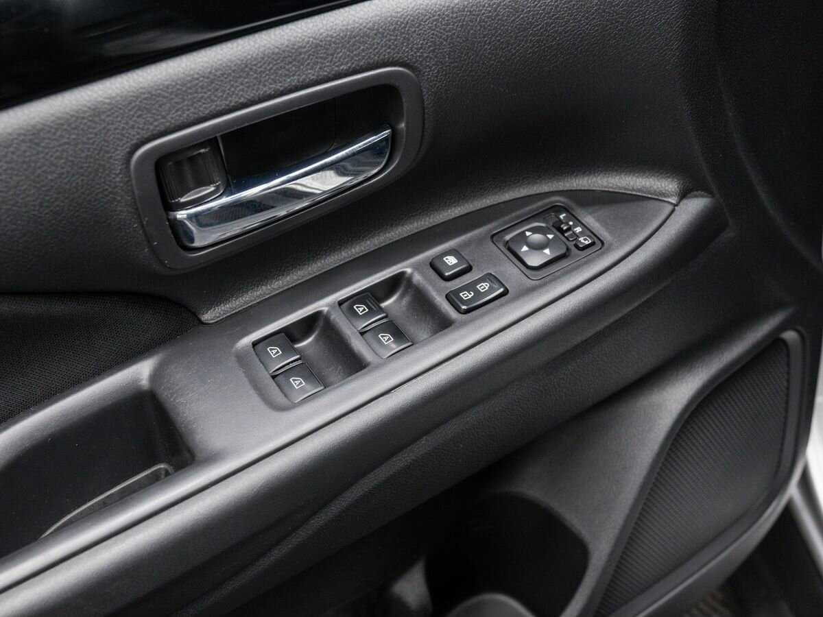 Mitsubishi Outlander с пробегом — 2019 год. Фото: #15
