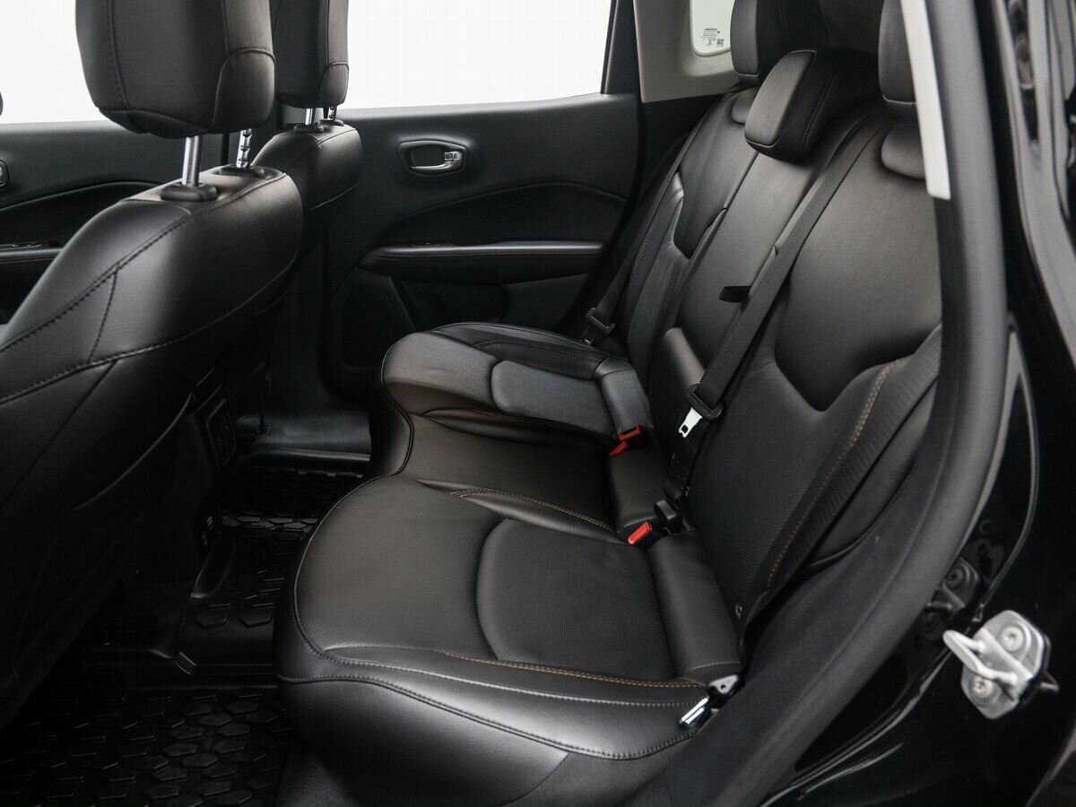 Jeep Compass с пробегом — 2021 год. Фото: #11