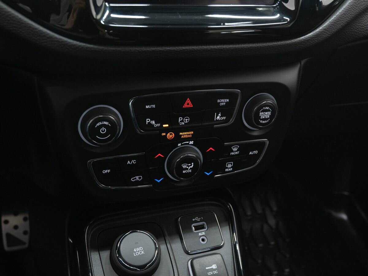 Jeep Compass с пробегом — 2021 год. Фото: #14