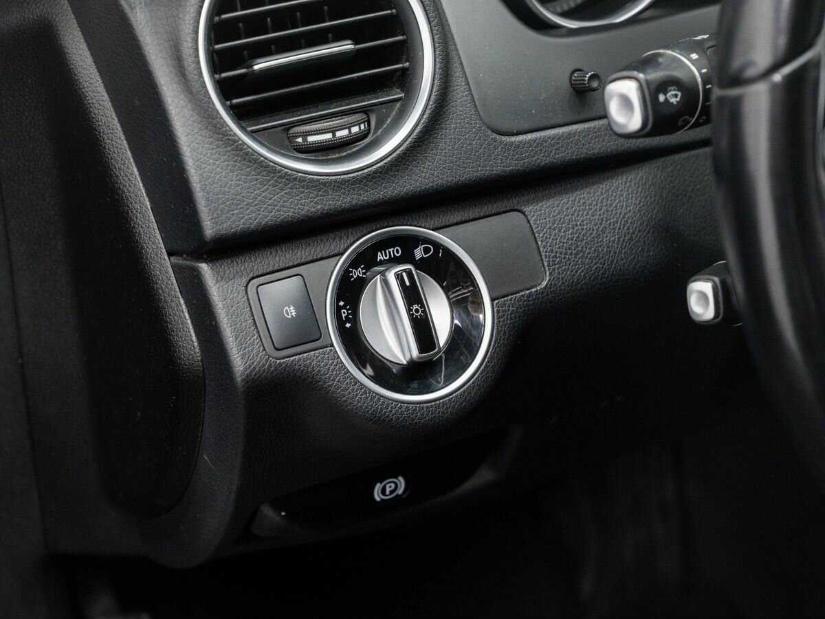 Mercedes-Benz C-Класс с пробегом — 2013 год. Фото: #15