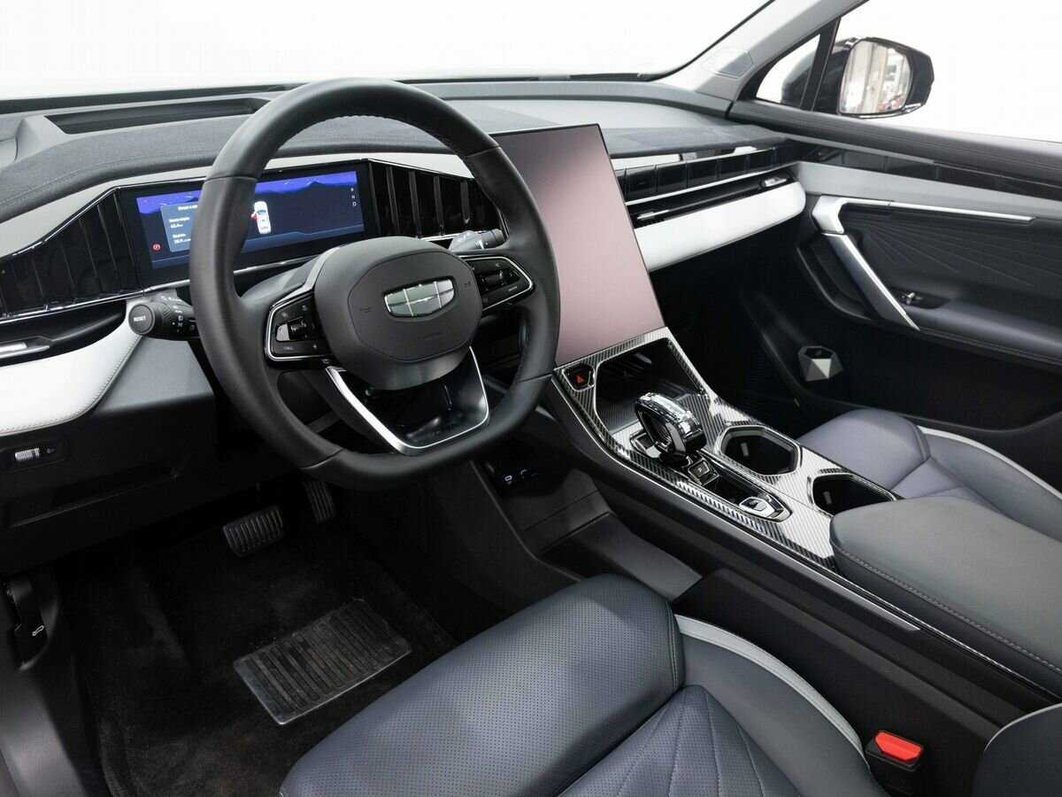 Geely Atlas с пробегом — 2023 год. Фото: #8
