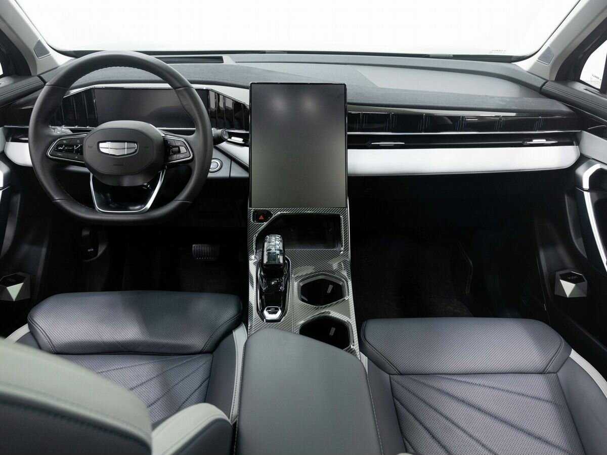 Geely Atlas с пробегом — 2023 год. Фото: #15