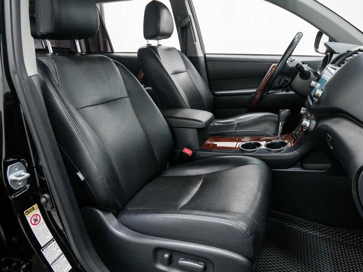 Toyota Highlander с пробегом — 2012 год. Фото: #7
