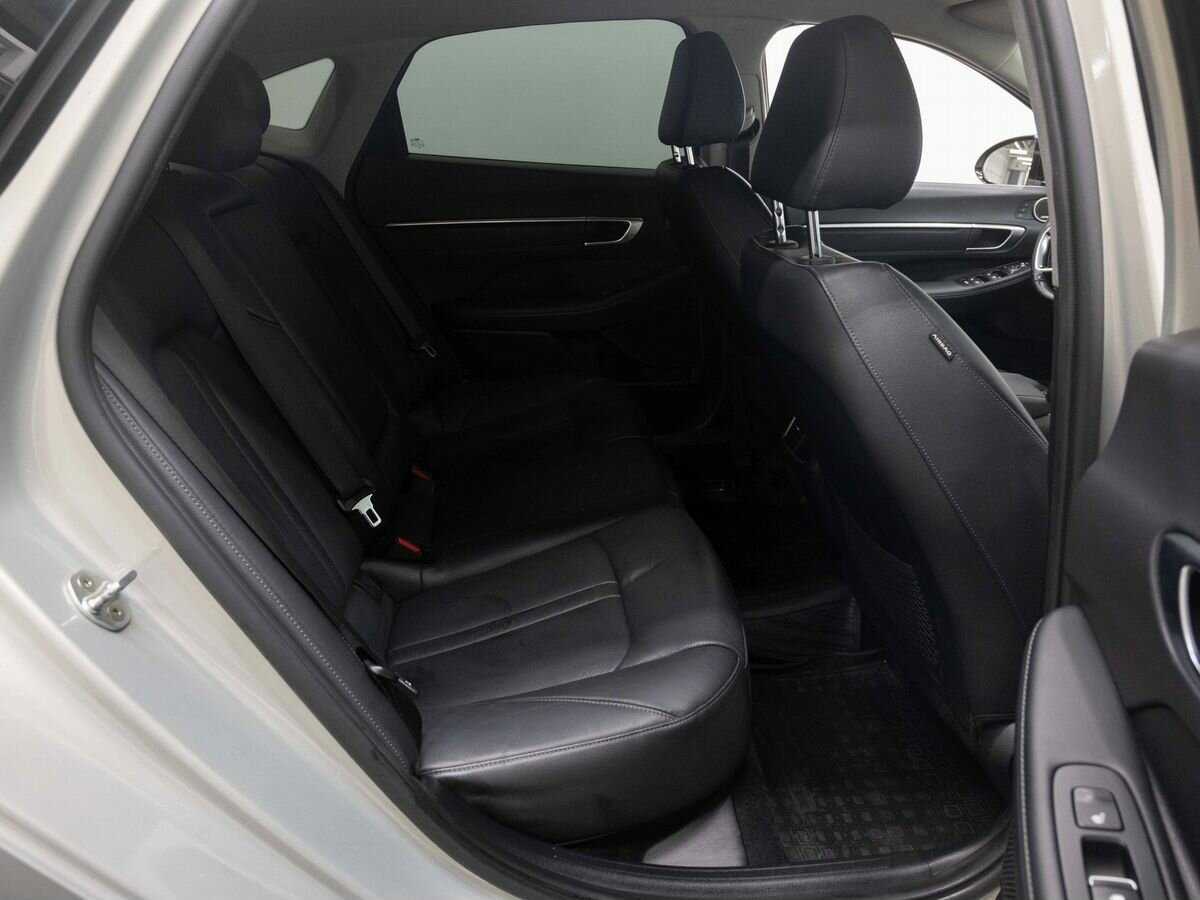 Hyundai Sonata с пробегом — 2020 год. Фото: #11