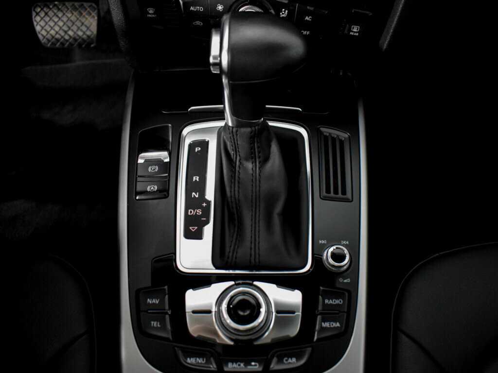 Audi A4 с пробегом — 2013 год. Фото: #10