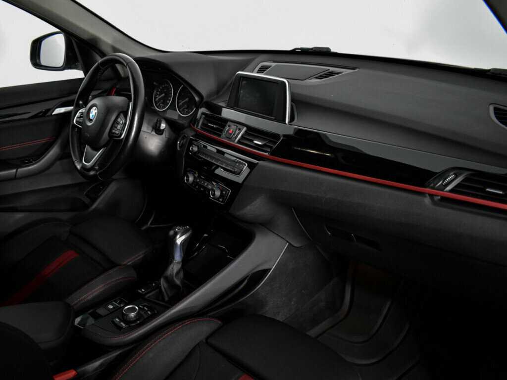 BMW X1 с пробегом — 2017 год. Фото: #10