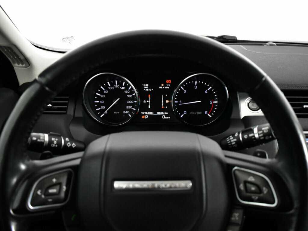 Land Rover Range Rover Evoque с пробегом — 2015 год. Фото: #10