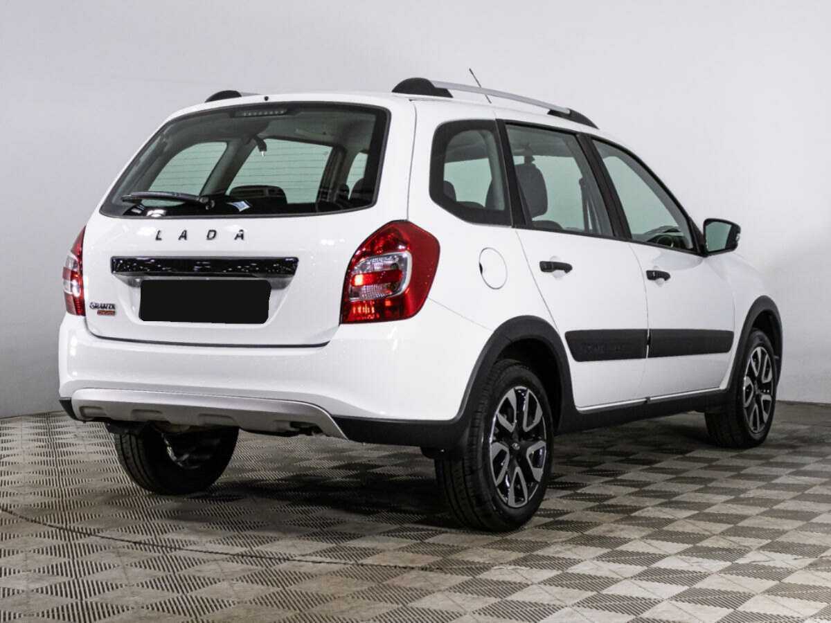 Lada (ВАЗ) Granta с пробегом — 2023 год. Фото: #4