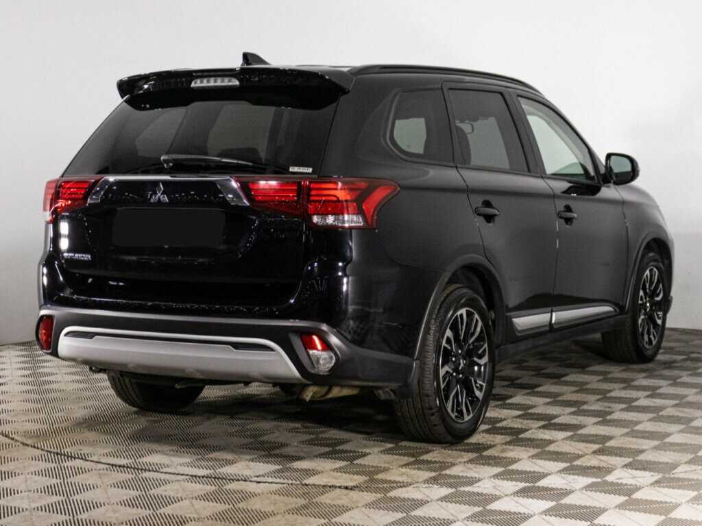 Mitsubishi Outlander с пробегом — 2021 год. Фото: #4