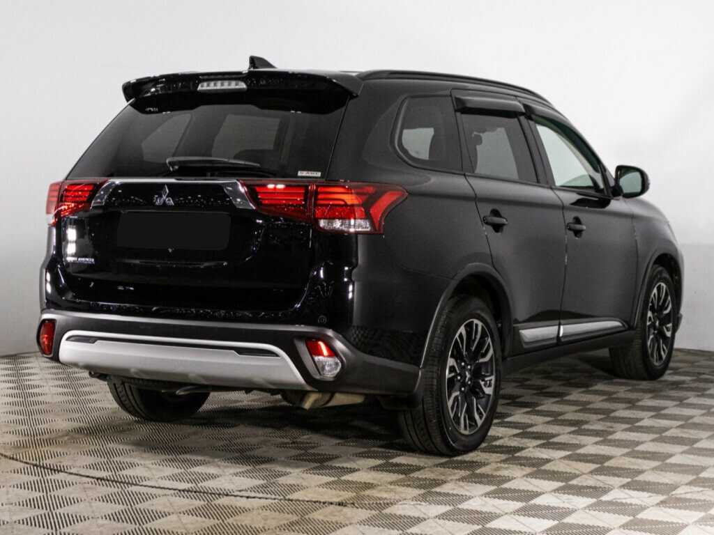 Mitsubishi Outlander с пробегом — 2021 год. Фото: #4