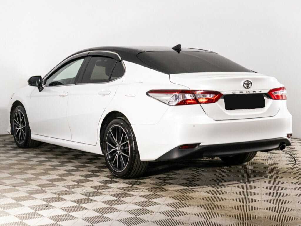 Toyota Camry с пробегом — 2020 год. Фото: #6