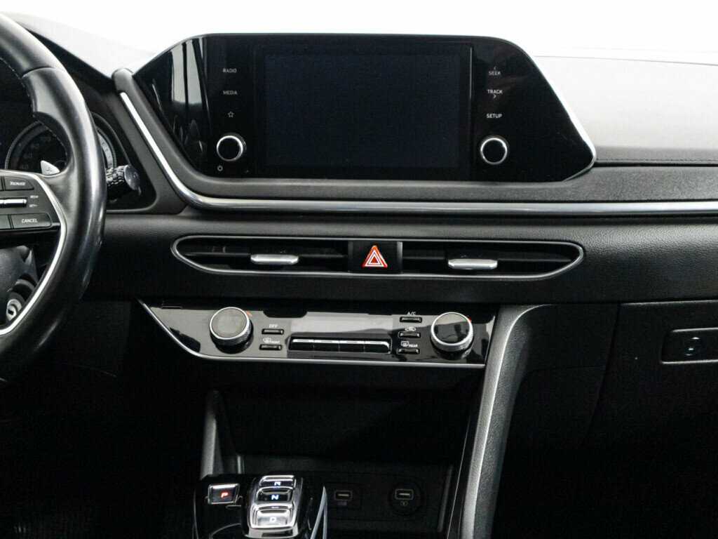 Hyundai Sonata с пробегом — 2020 год. Фото: #13