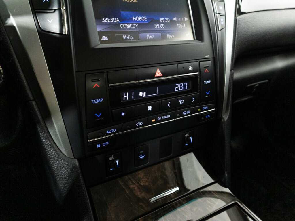 Toyota Camry с пробегом — 2015 год. Фото: #16